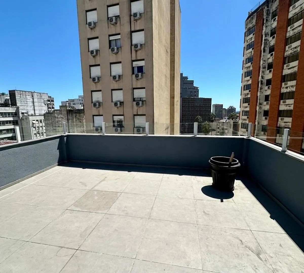 Studio 401 - 3 Min Da Santa Casa Com Garagem Porto Alegre 0*,