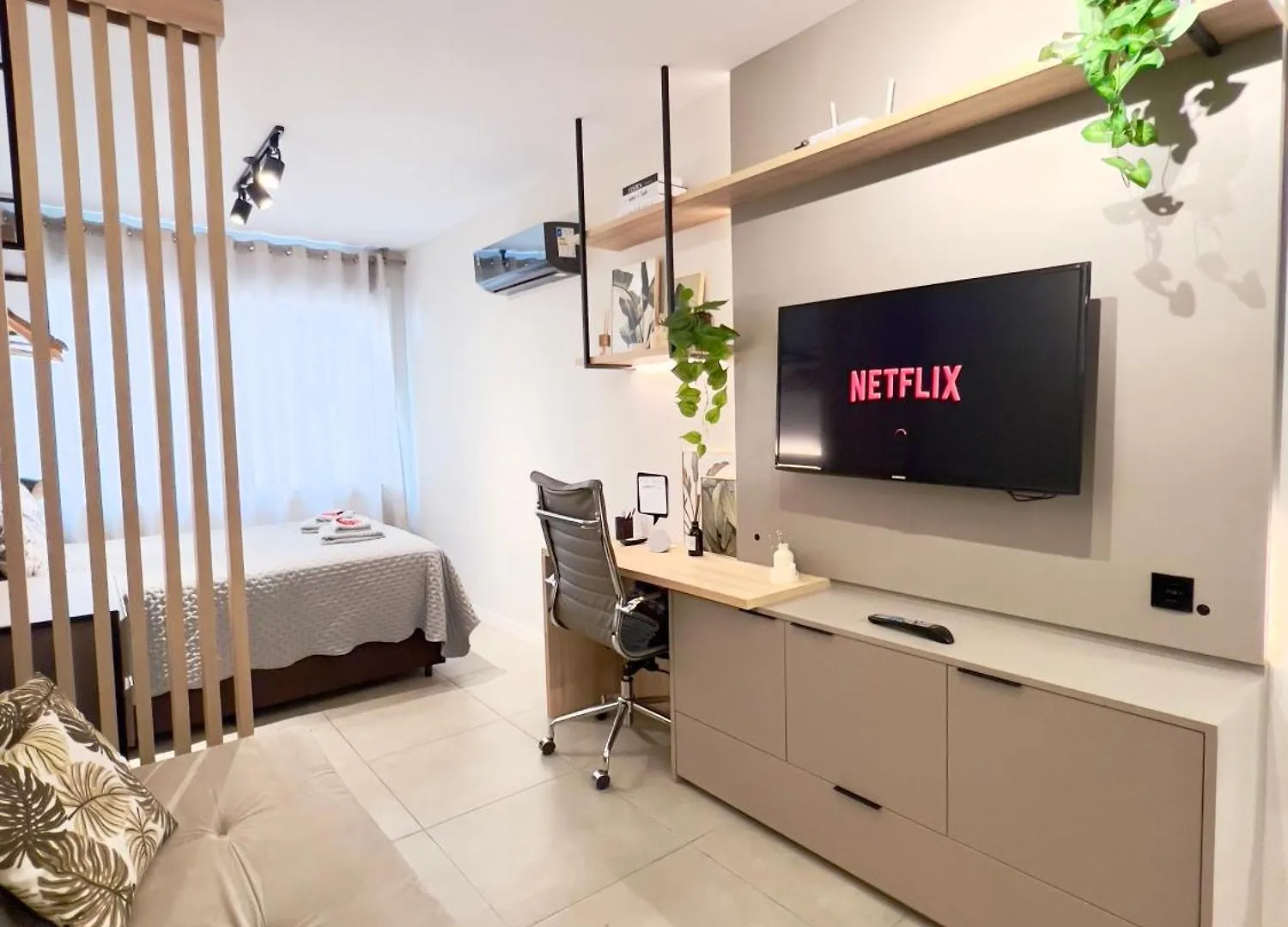 Studio 401 - 3 Min Da Santa Casa Com Garagem Porto Alegre Brazil